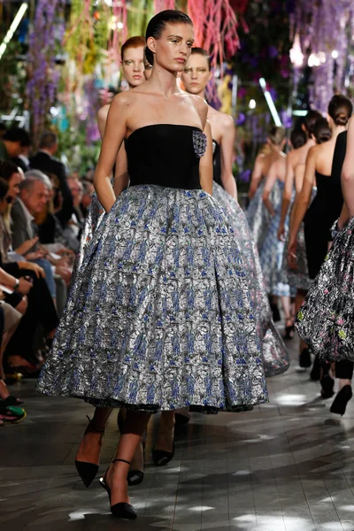 Look 71